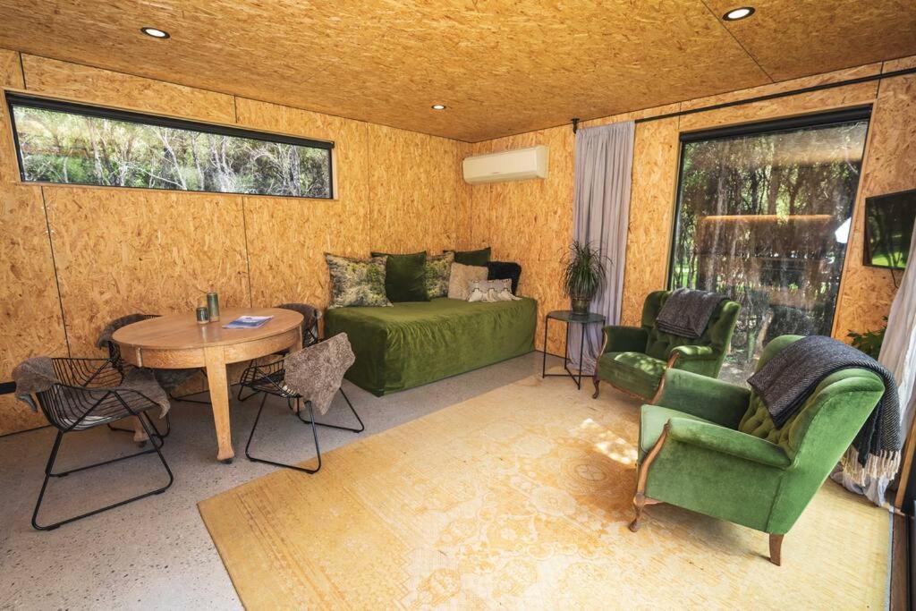 Stylish Tranquil & Private 2 X Bikes Villa Wanaka Exterior foto